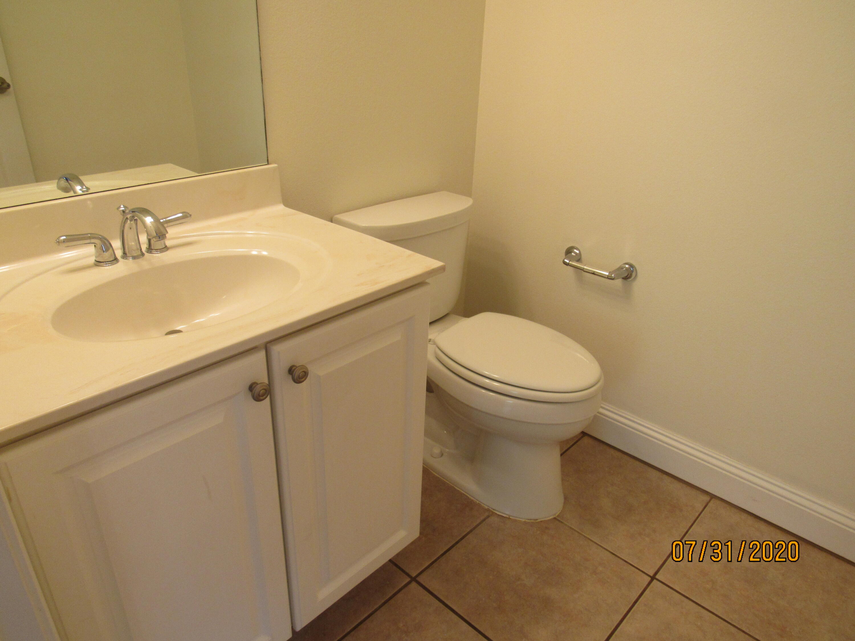 CROSS CREEK - Residential Lease
