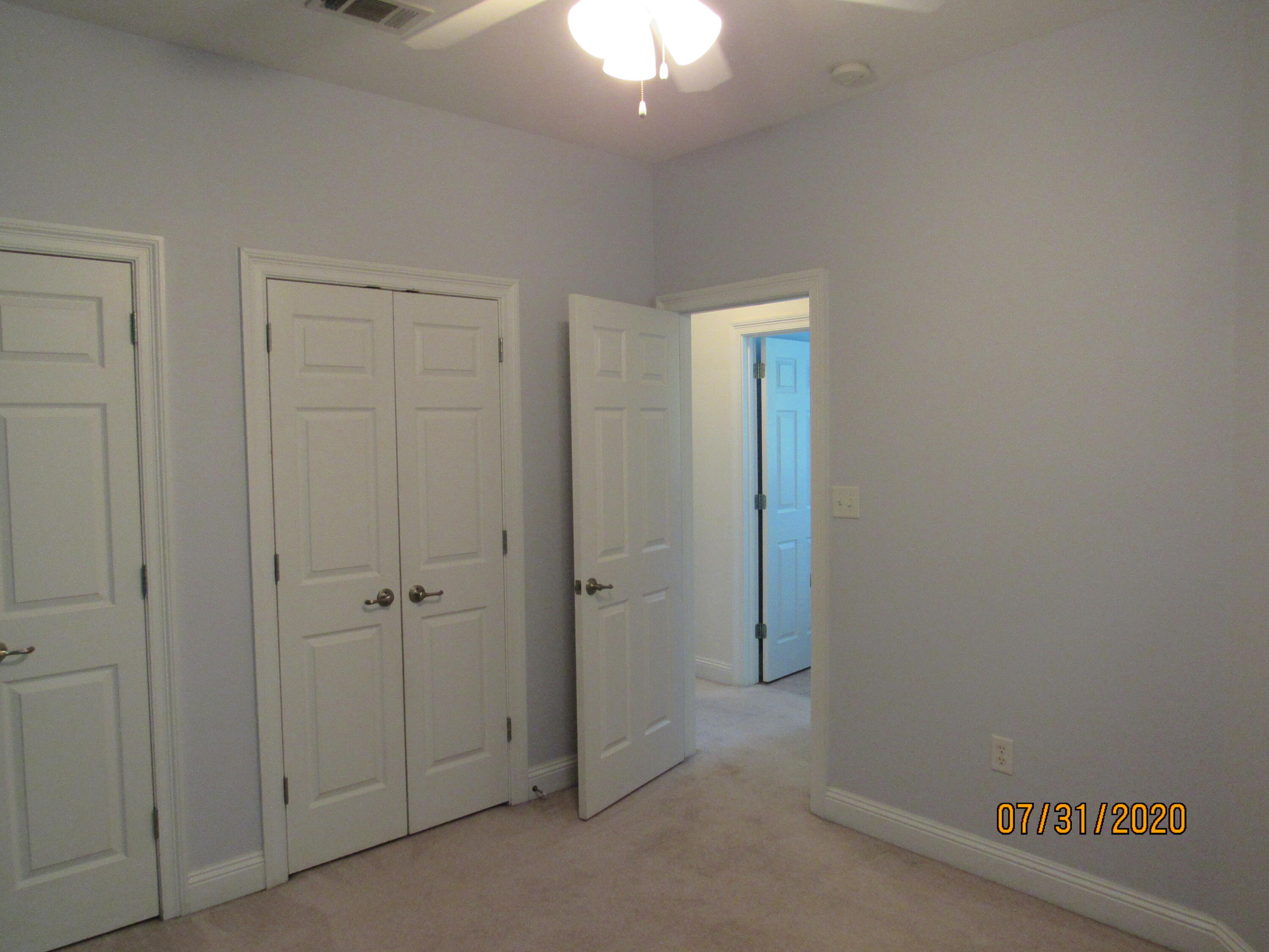 CROSS CREEK - Residential Lease