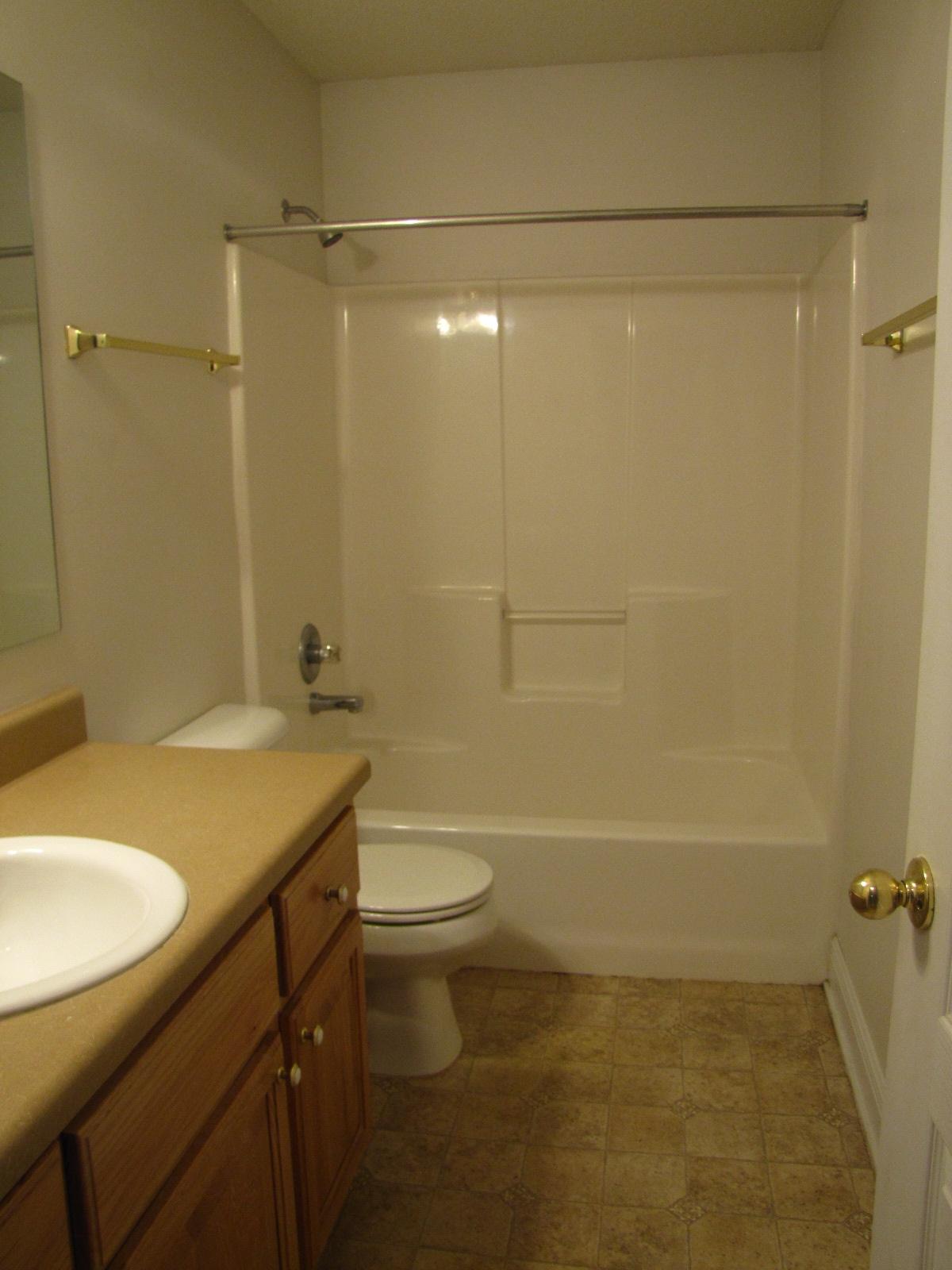 FOX VALLEY - Residential Lease