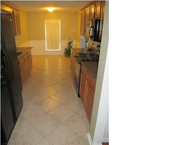HUNTERS RUN S/D - Residential Lease