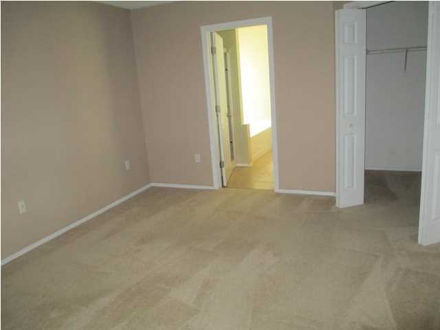 HUNTERS RUN S/D - Residential Lease