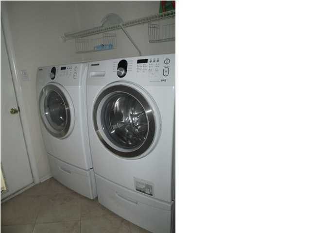 HUNTERS RUN S/D - Residential Lease