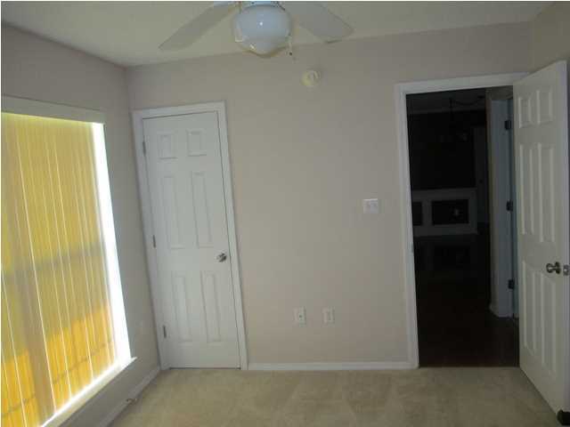 HUNTERS RUN S/D - Residential Lease