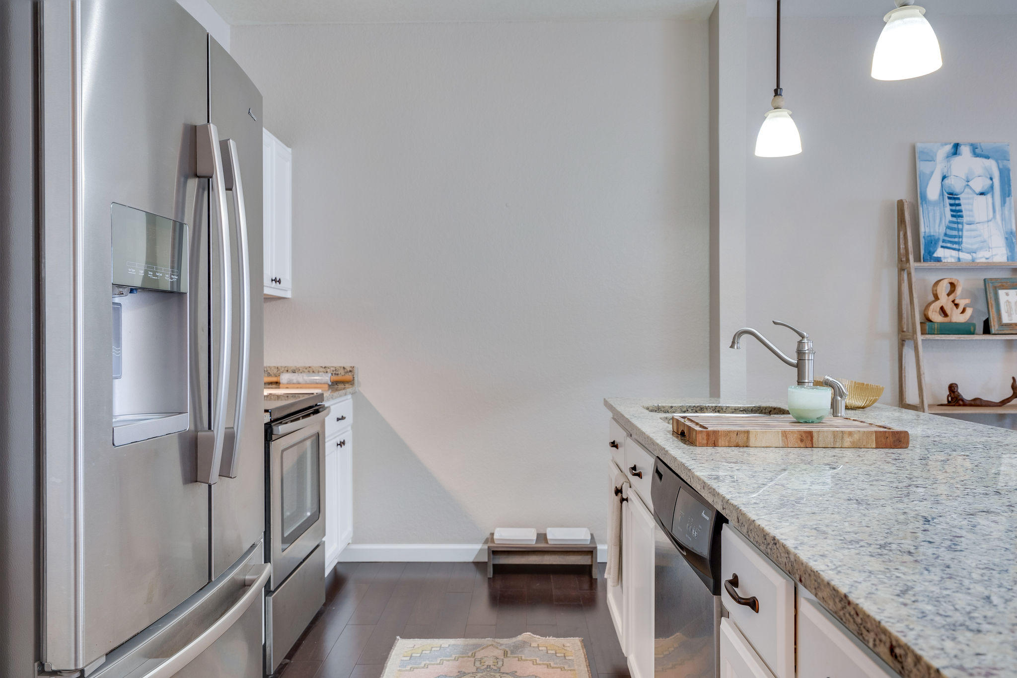 QUAIL LAKE Townhomes - Residential Lease