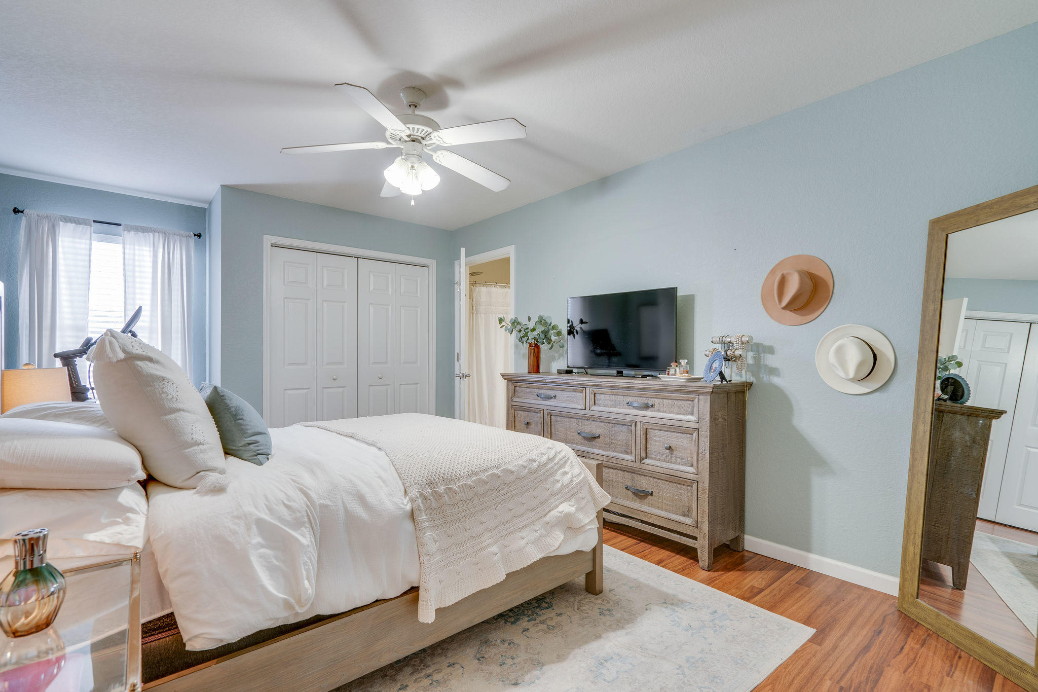 QUAIL LAKE Townhomes - Residential Lease