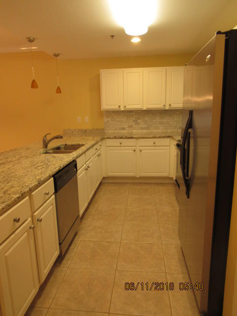 INDIANOLA ON THE WATER - Residential Lease