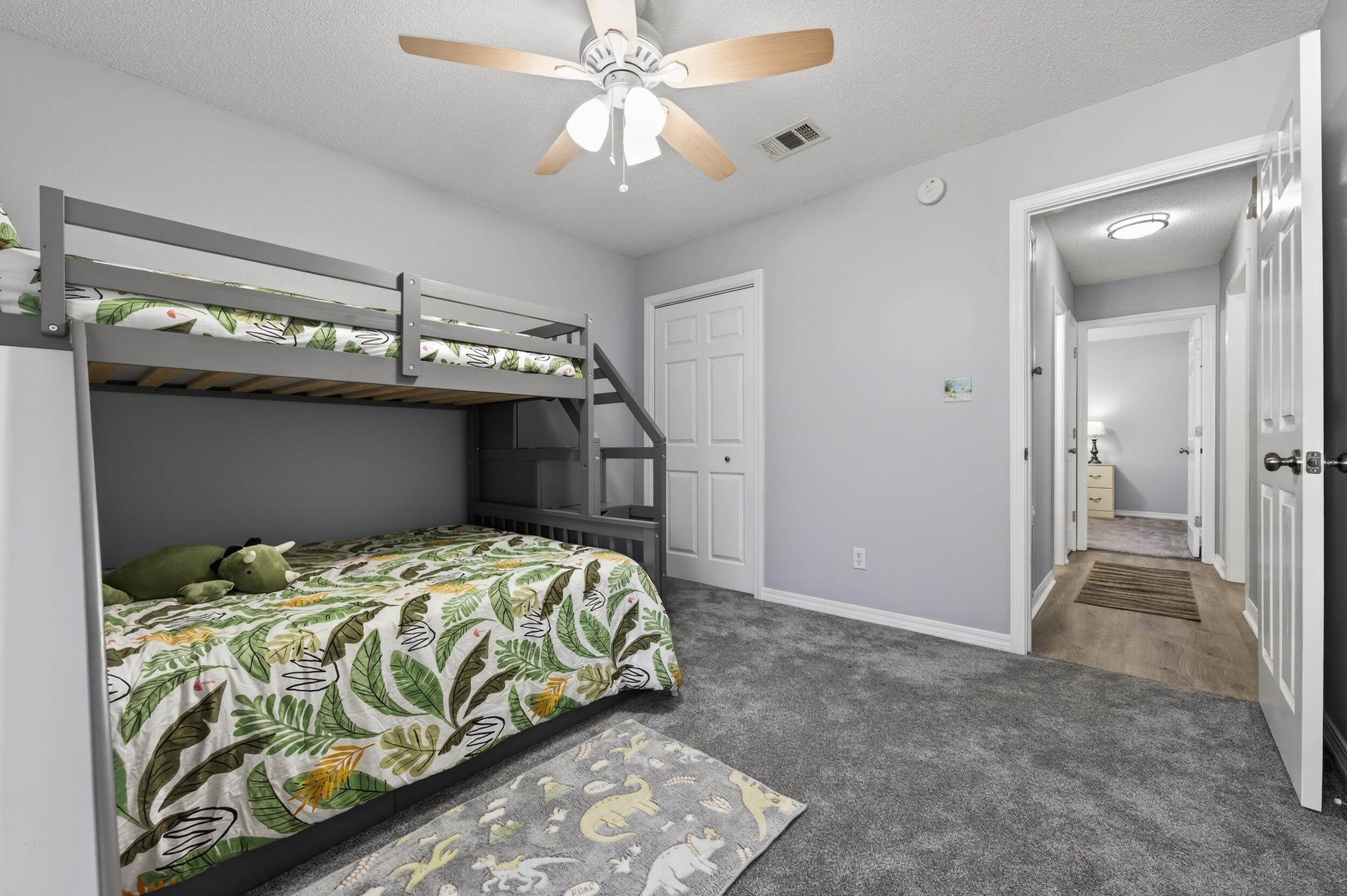 HUNTERS RIDGE - Residential