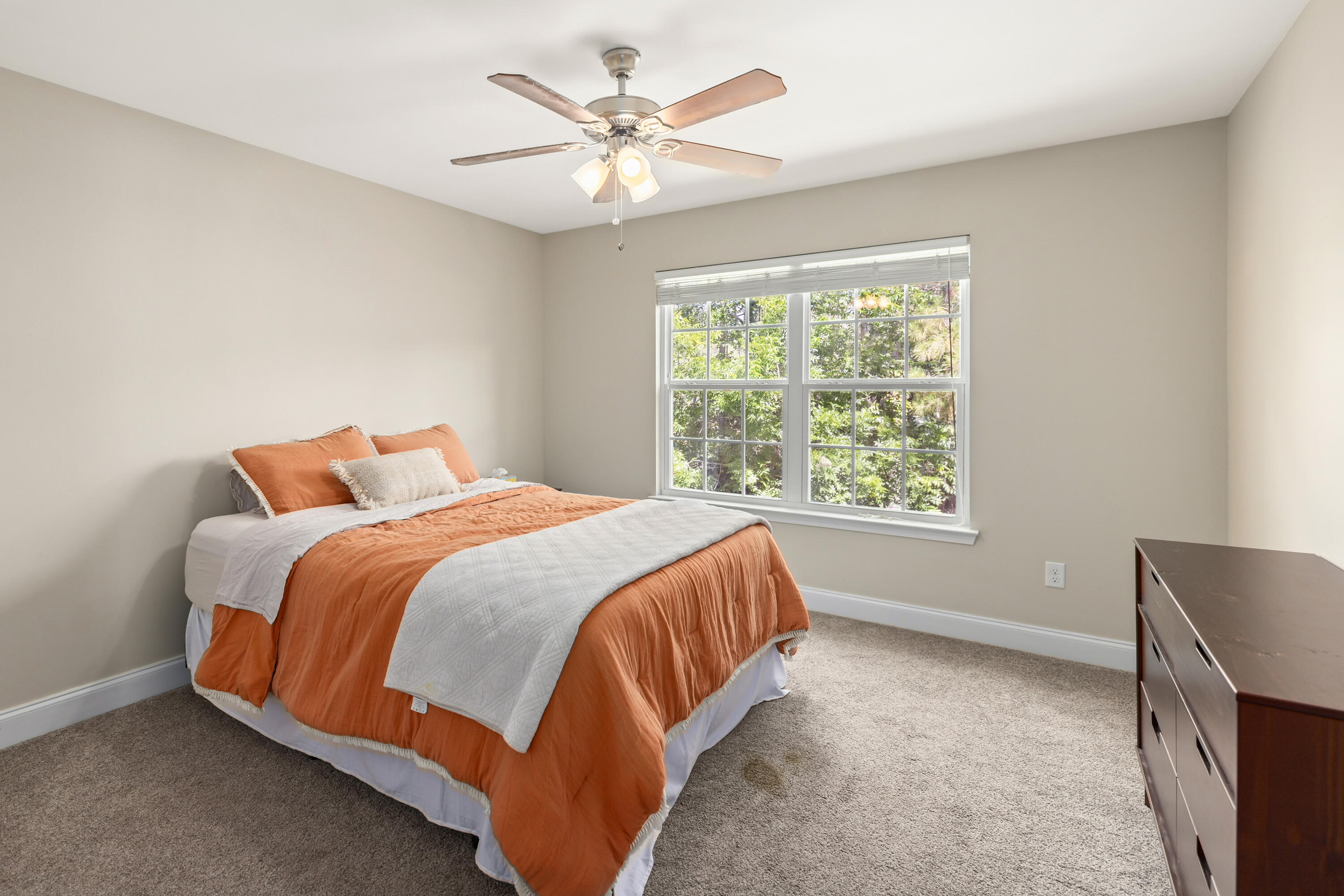 KELLY HILL ESTATES - Residential Lease