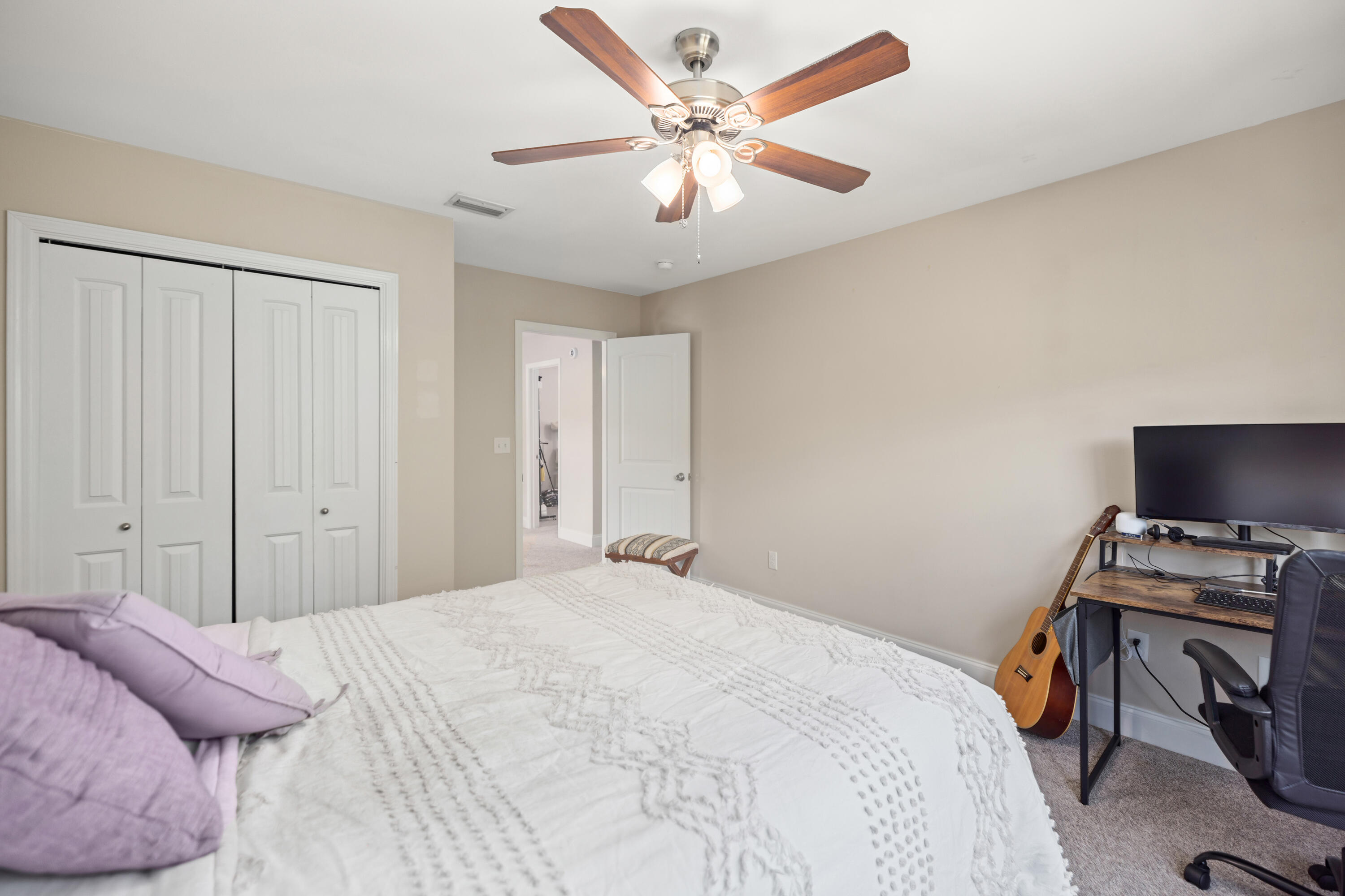 KELLY HILL ESTATES - Residential Lease