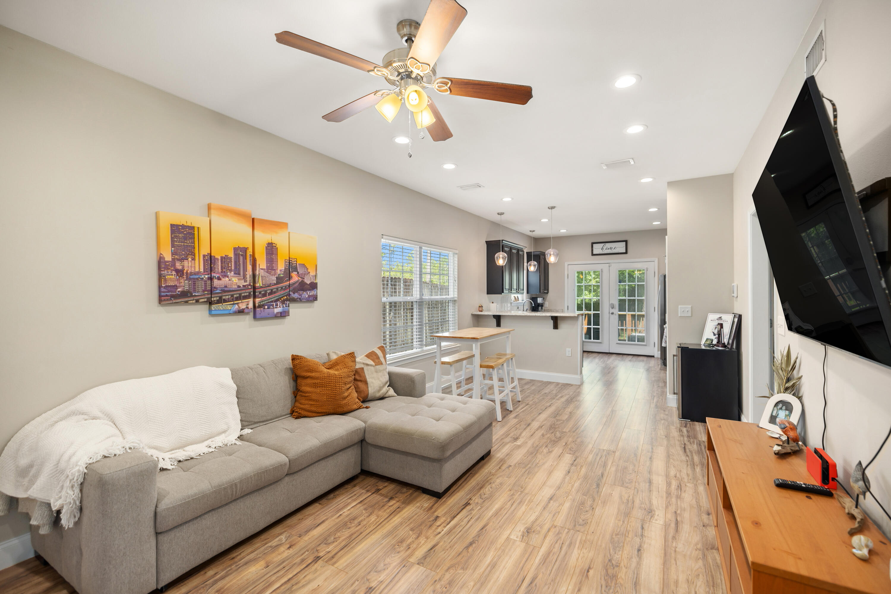 KELLY HILL ESTATES - Residential Lease