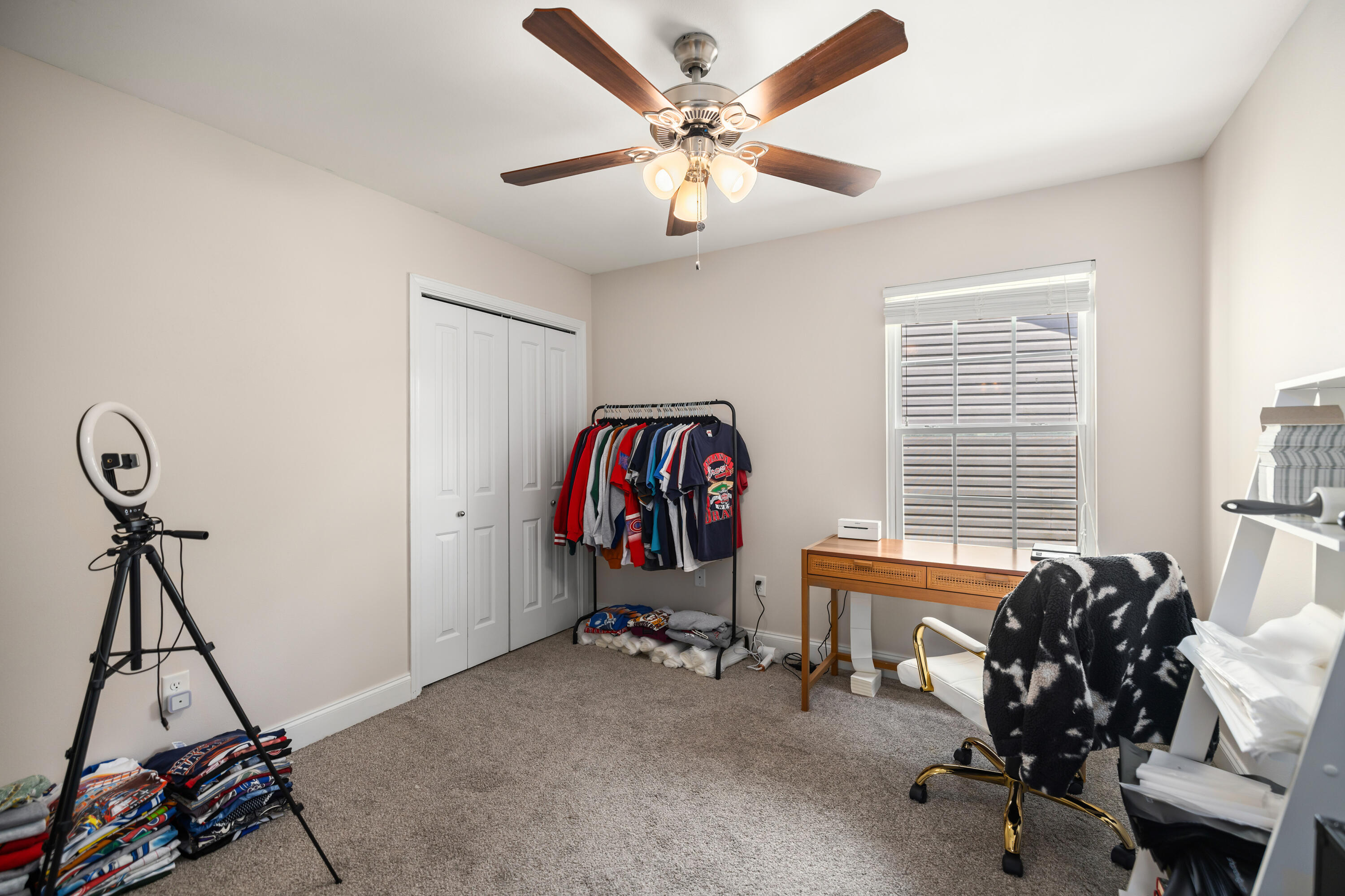KELLY HILL ESTATES - Residential Lease
