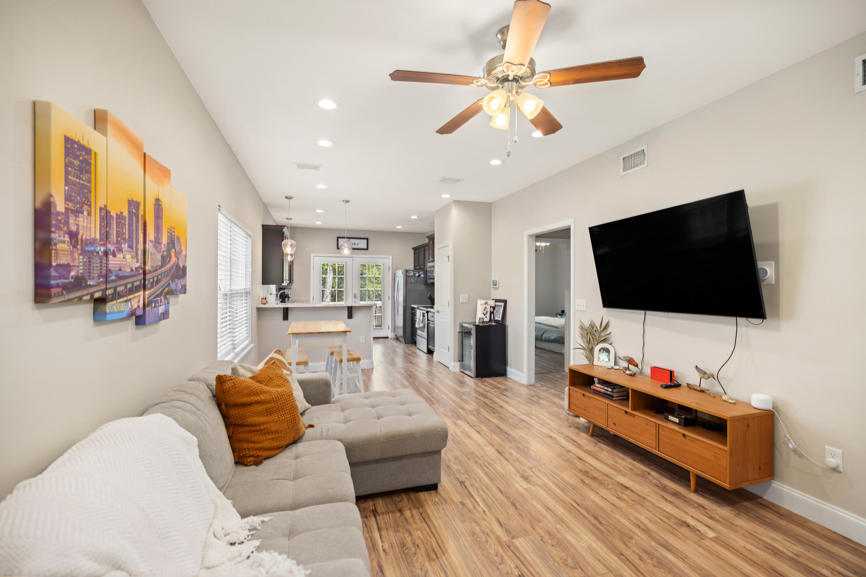 KELLY HILL ESTATES - Residential Lease
