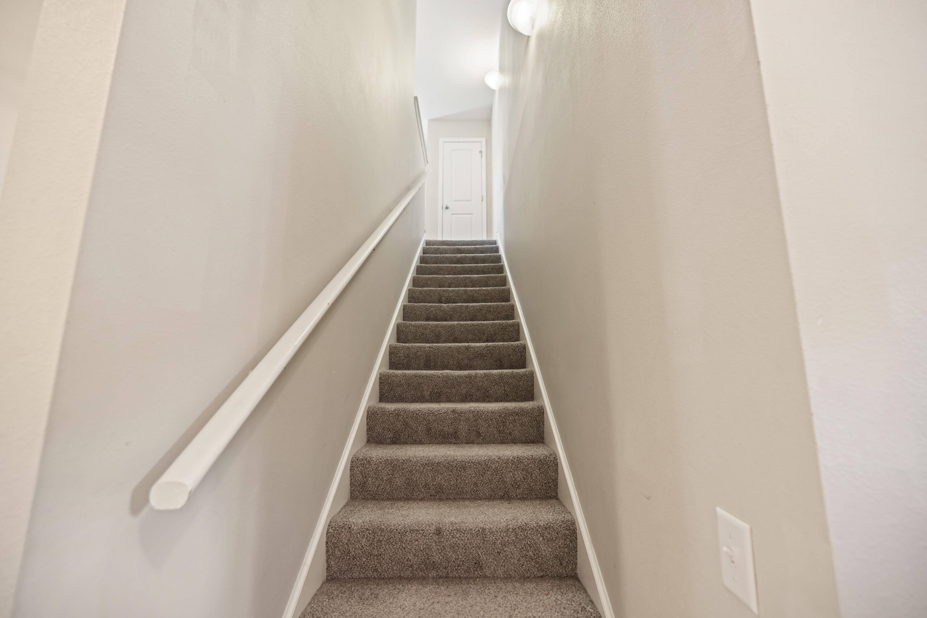 KELLY HILL ESTATES - Residential Lease