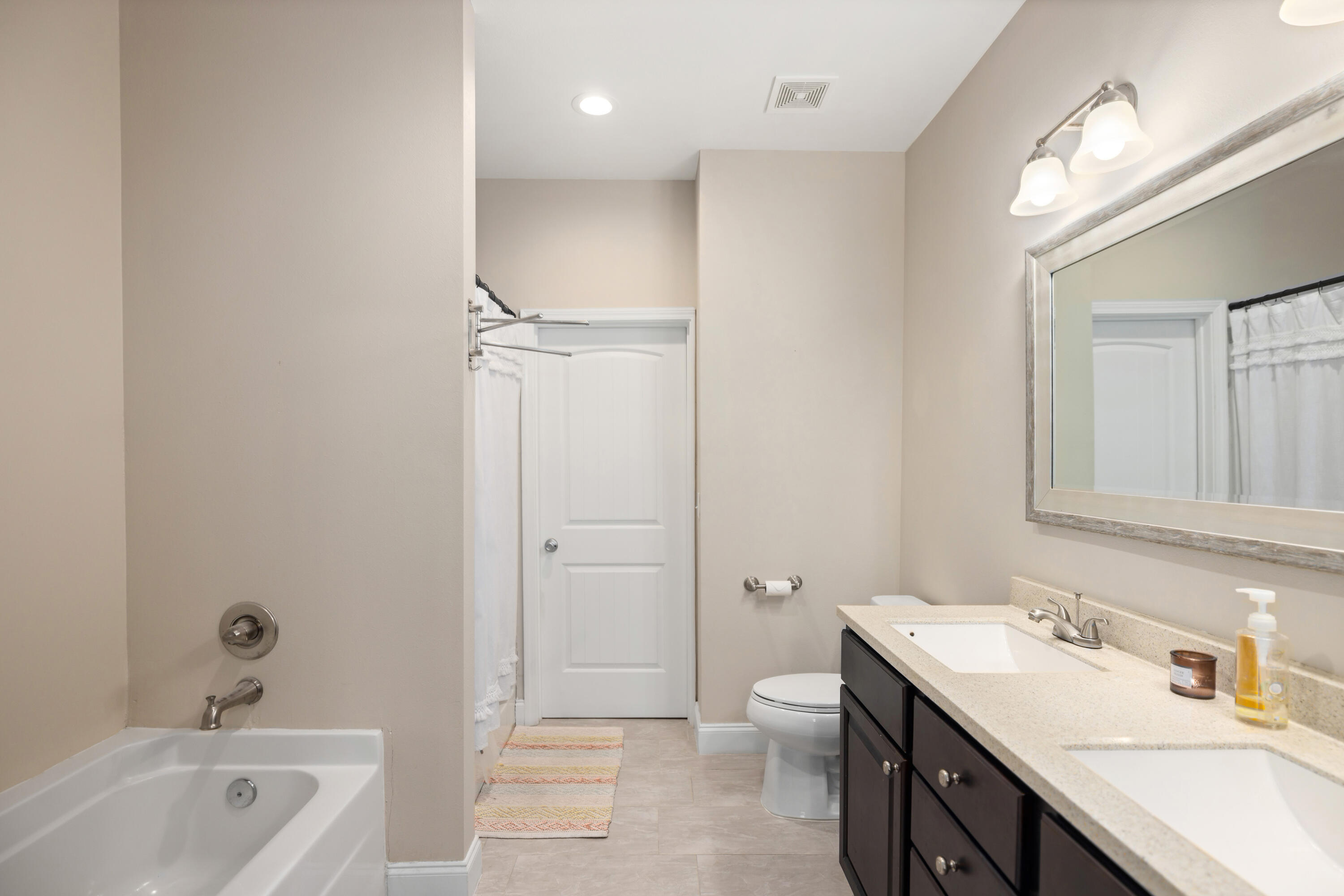 KELLY HILL ESTATES - Residential Lease