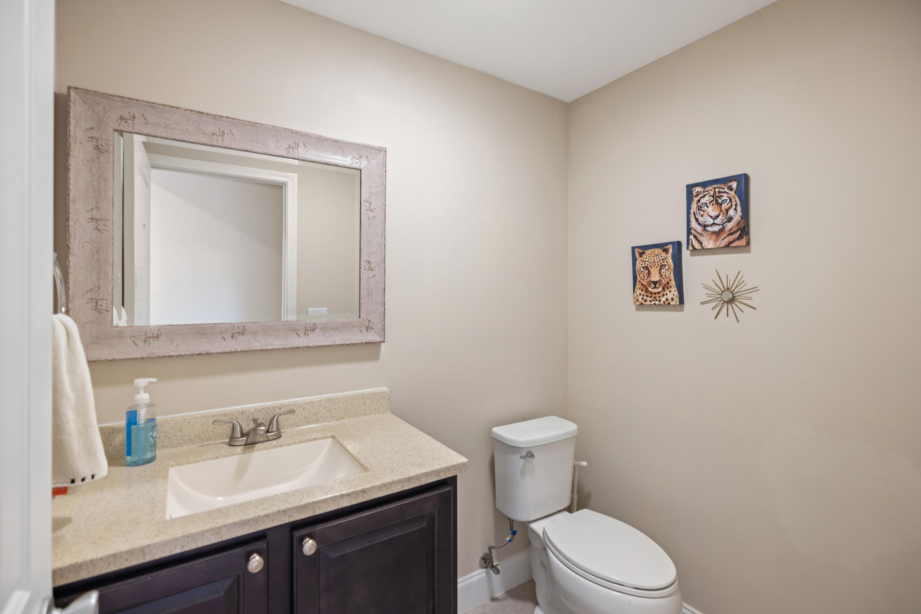 KELLY HILL ESTATES - Residential Lease