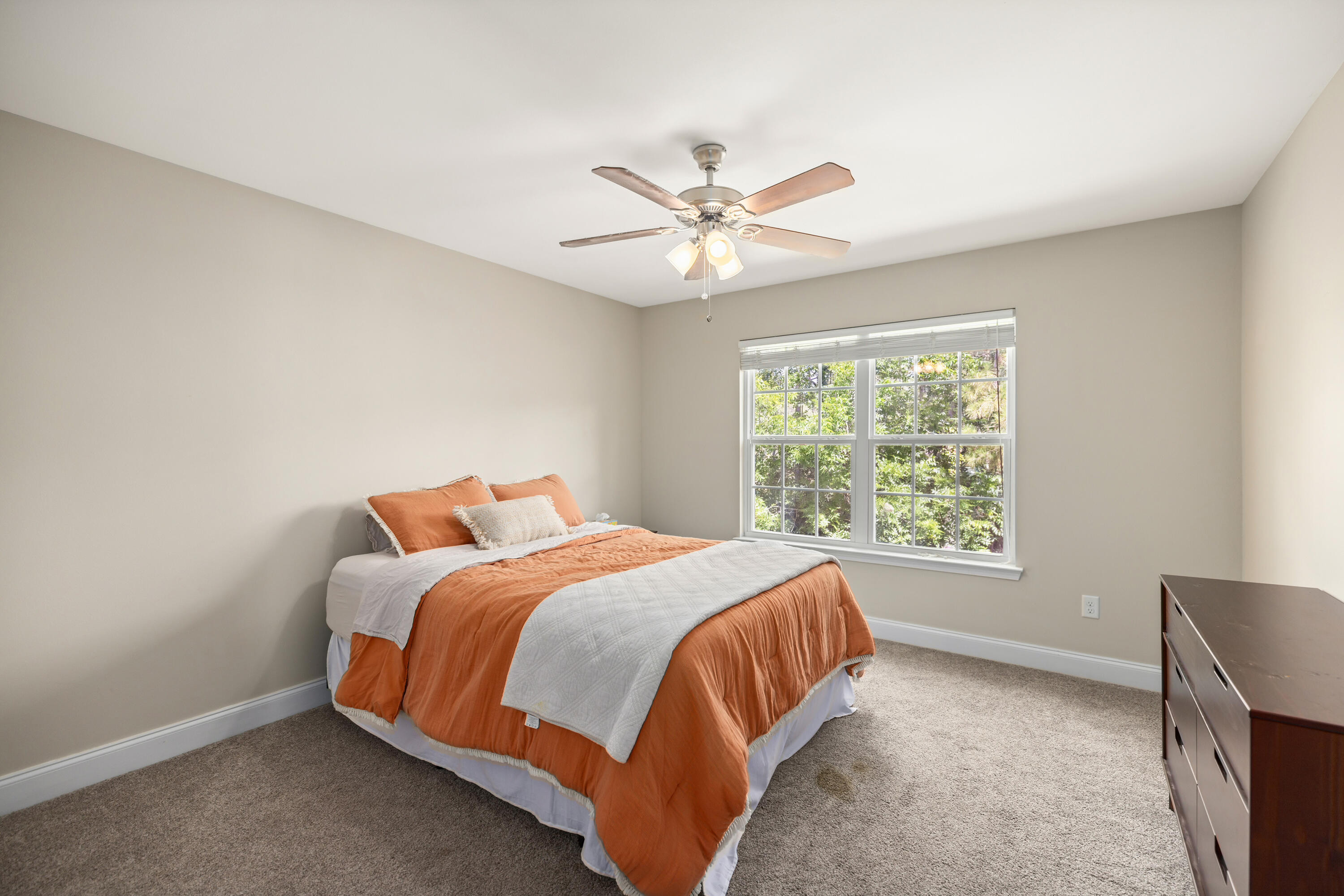 KELLY HILL ESTATES - Residential Lease