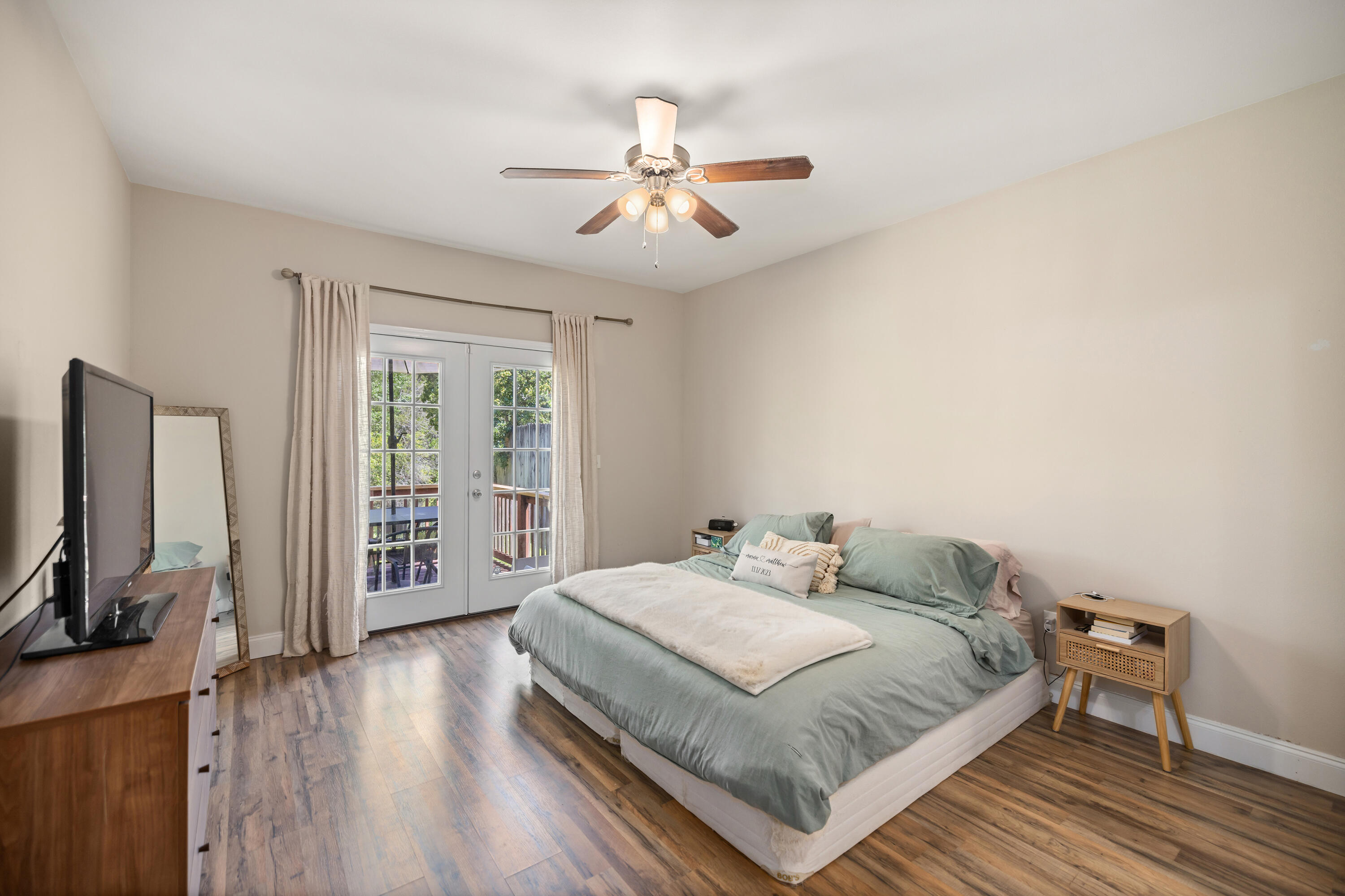 KELLY HILL ESTATES - Residential Lease