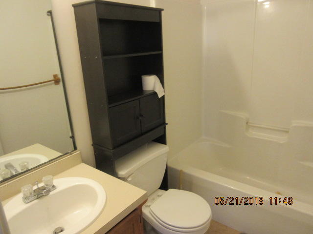 CHATELAINE ESTATES S/D - Residential Lease