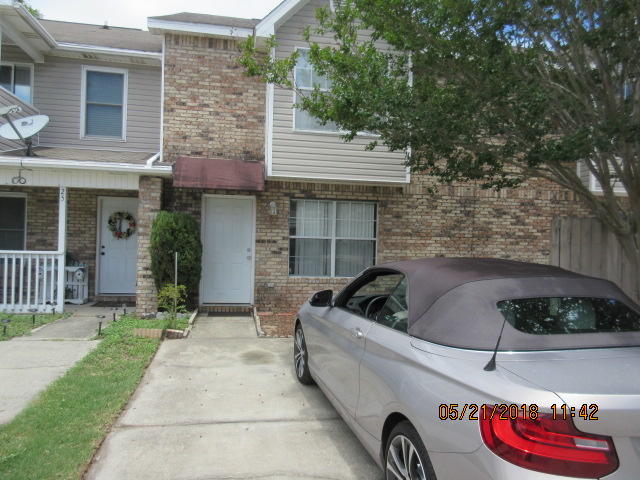 CHATELAINE ESTATES S/D - Residential Lease