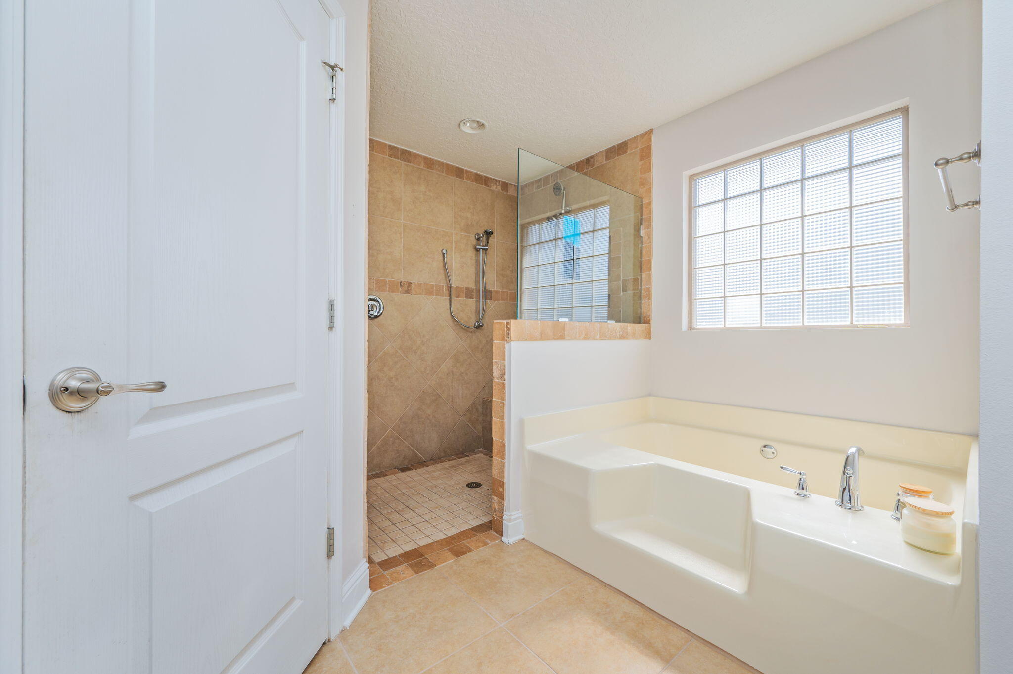 BROOKE ESTATES PH III - Residential