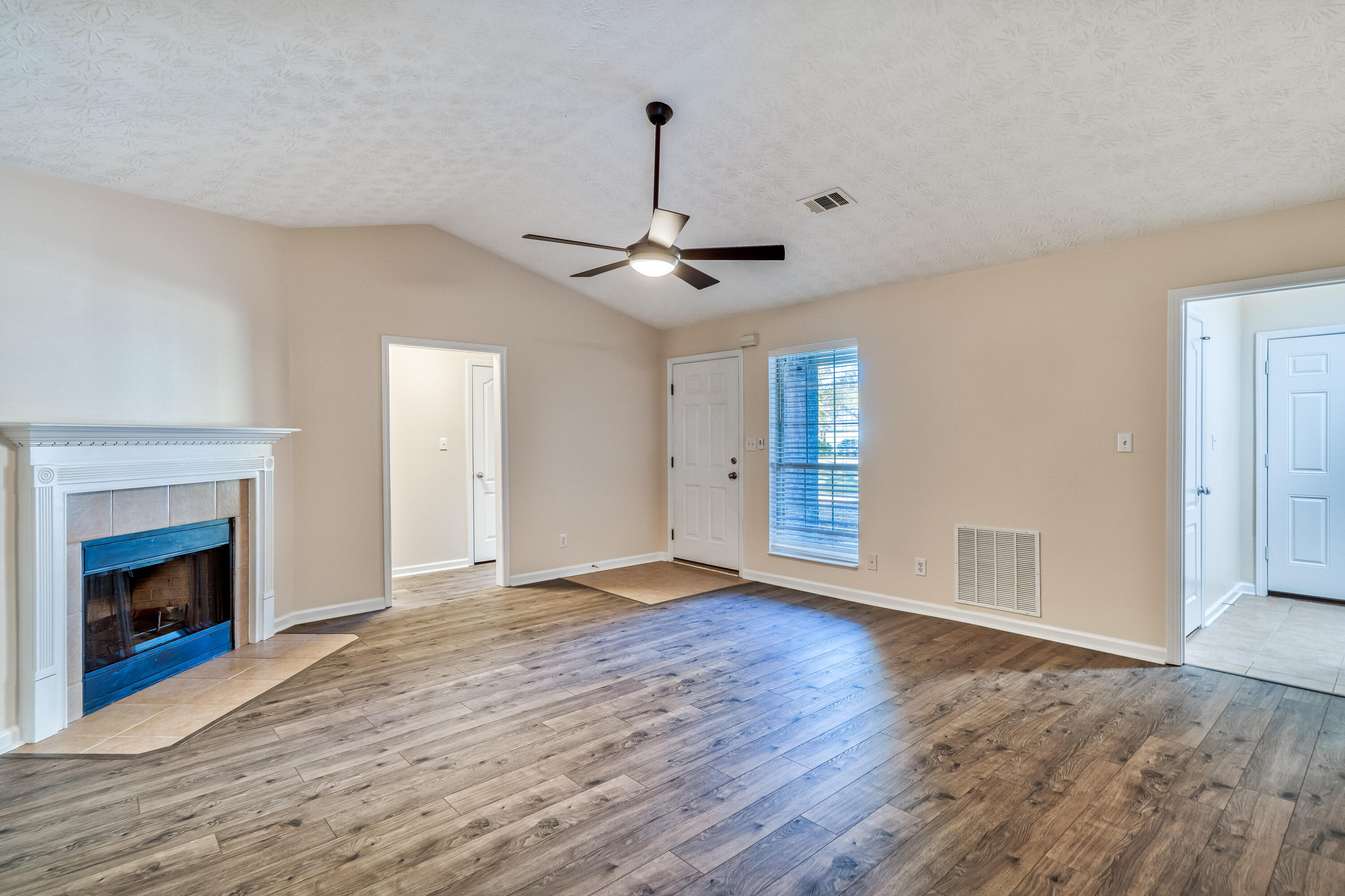 MALLET BAYOU S/D - Residential Lease