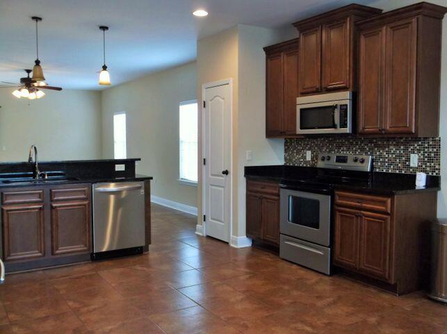 NEWPORT S/D - Residential Lease
