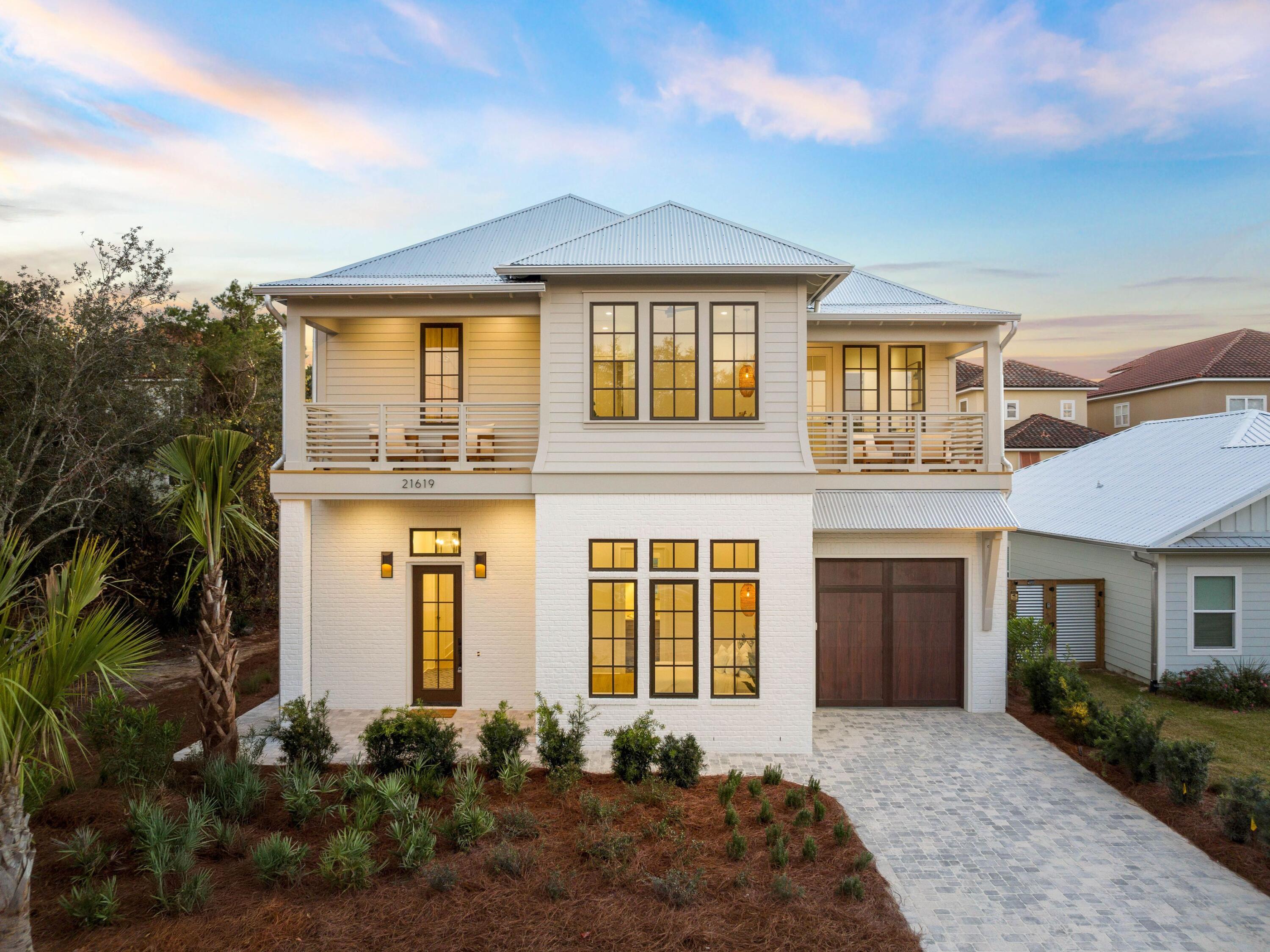RIVIERA BEACH - Residential