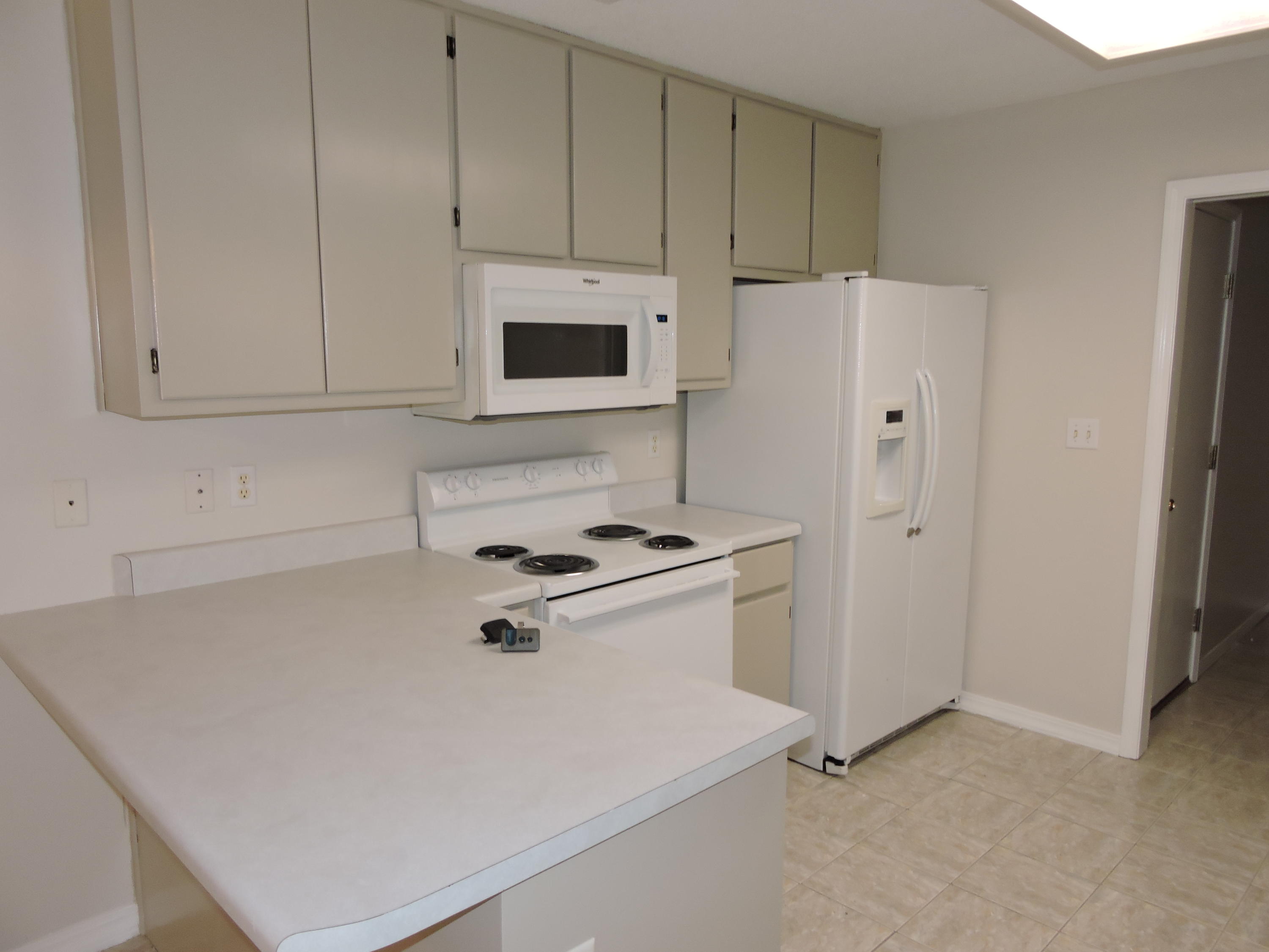 STEEPLECHASE PH 1 - Residential Lease