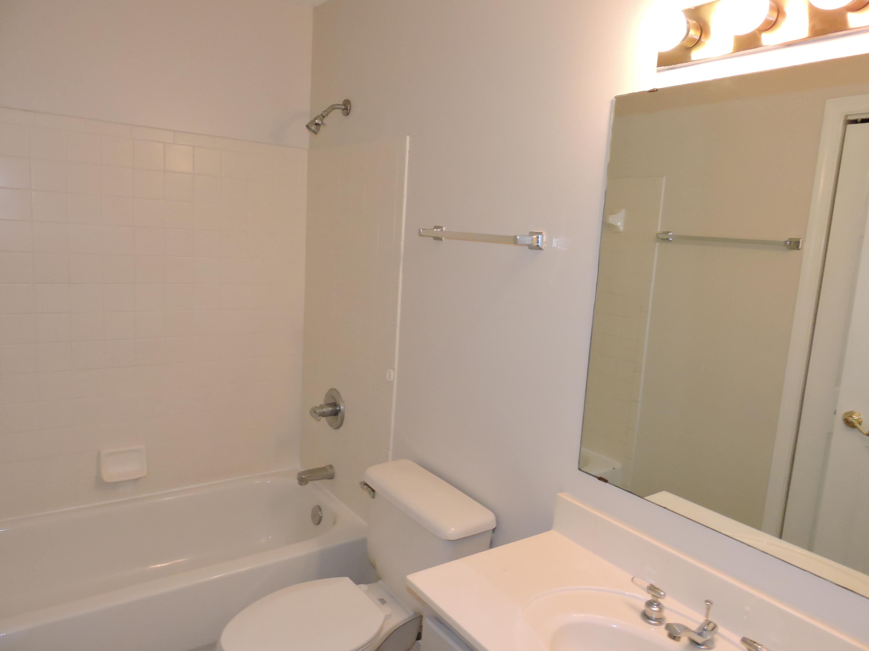 STEEPLECHASE PH 1 - Residential Lease