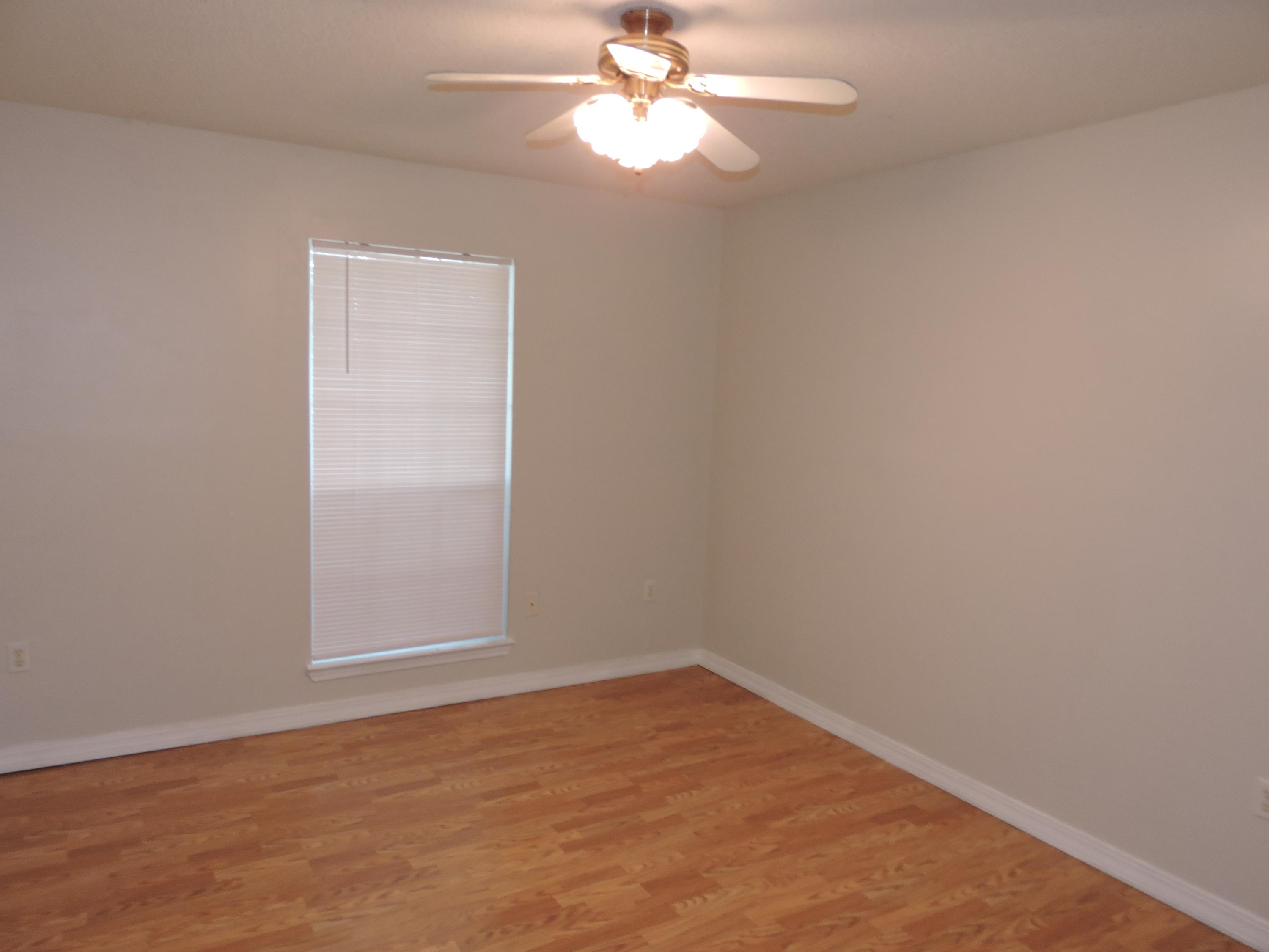 STEEPLECHASE PH 1 - Residential Lease