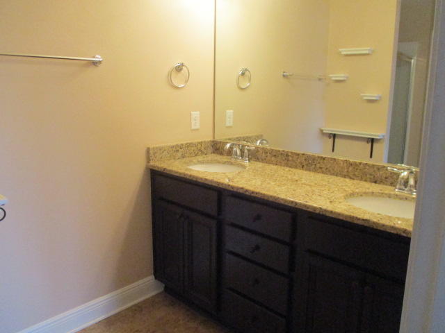 RESERVE POINTE - Residential Lease