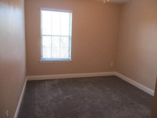 RESERVE POINTE - Residential Lease