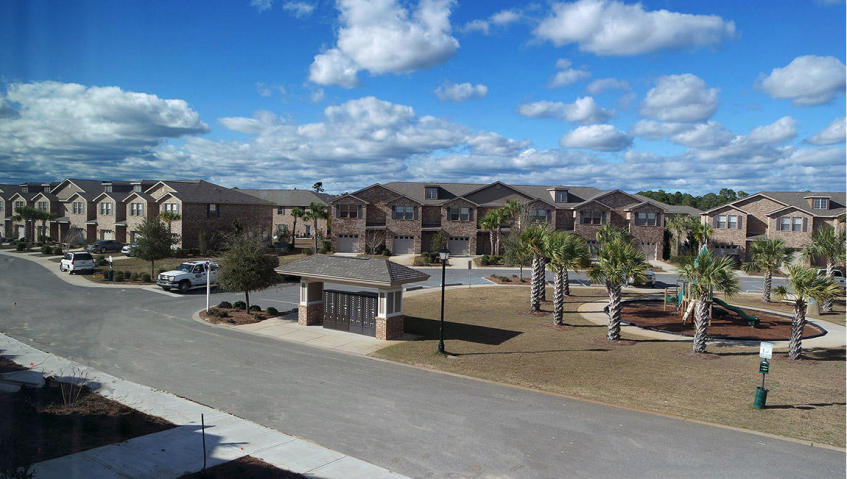 RESERVE POINTE - Residential Lease