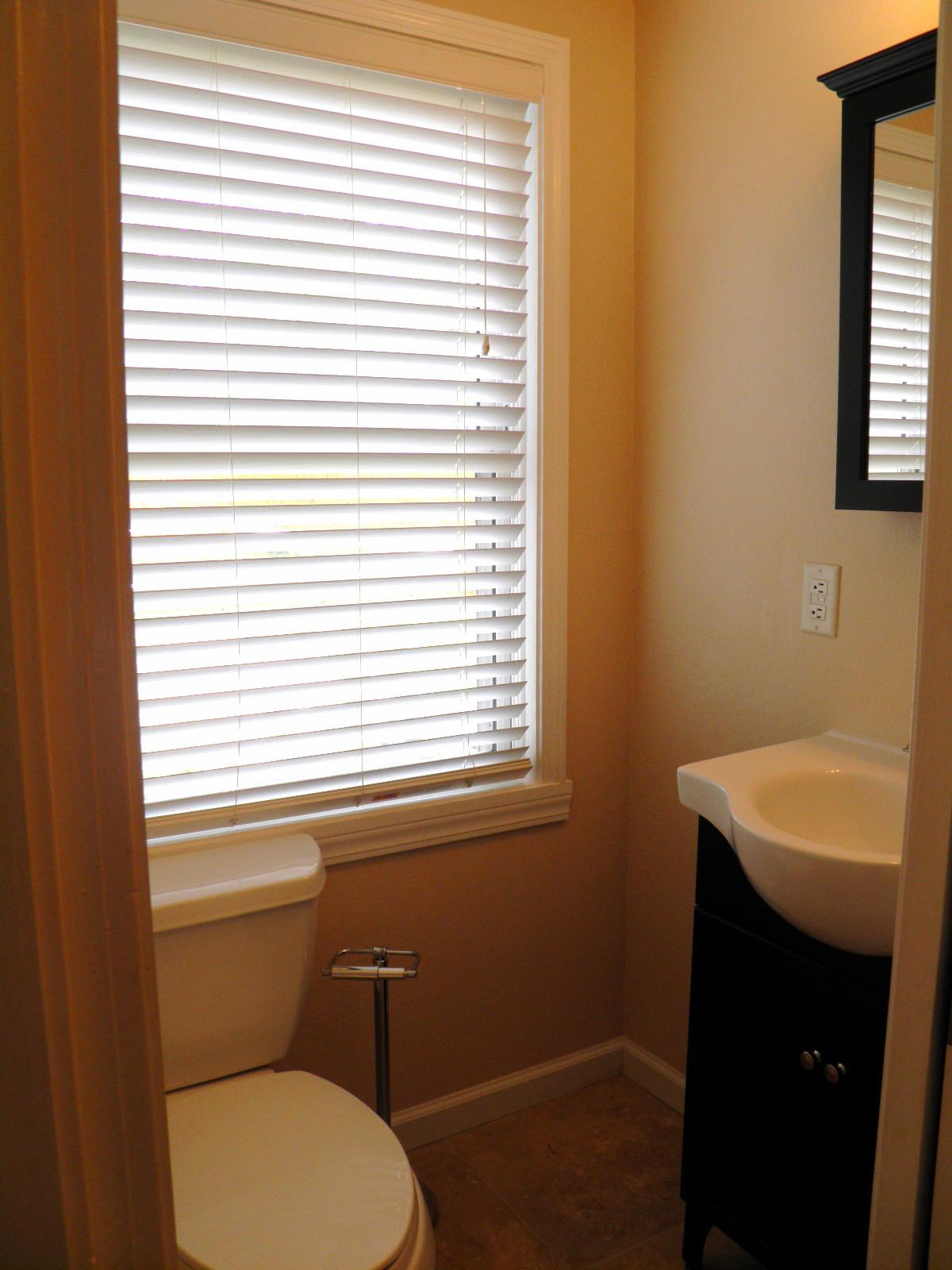 GARNIERS BEACH 2ND - Residential Lease
