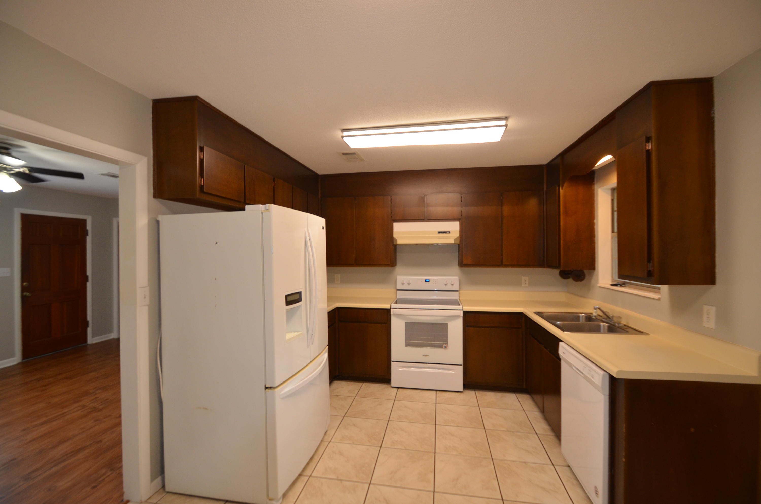 VESTA HEIGHTS 4TH ADDN - Residential Lease