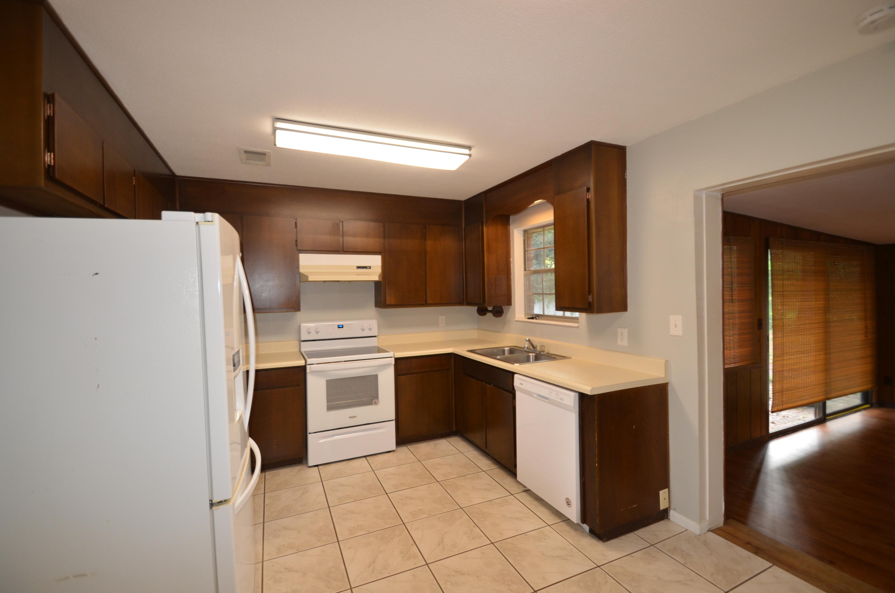 VESTA HEIGHTS 4TH ADDN - Residential Lease