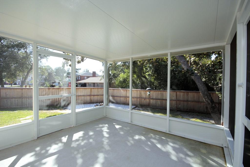 SHADOW OAK S/D - Residential Lease