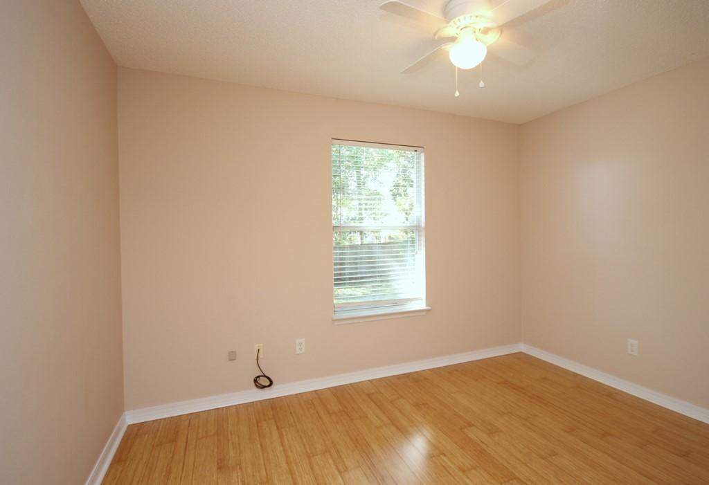 SHADOW OAK S/D - Residential Lease