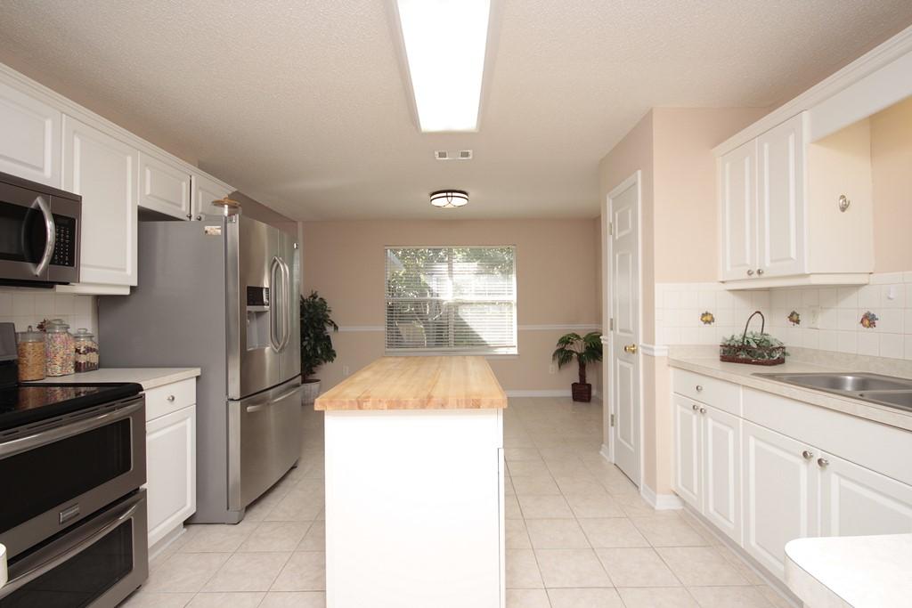 SHADOW OAK S/D - Residential Lease