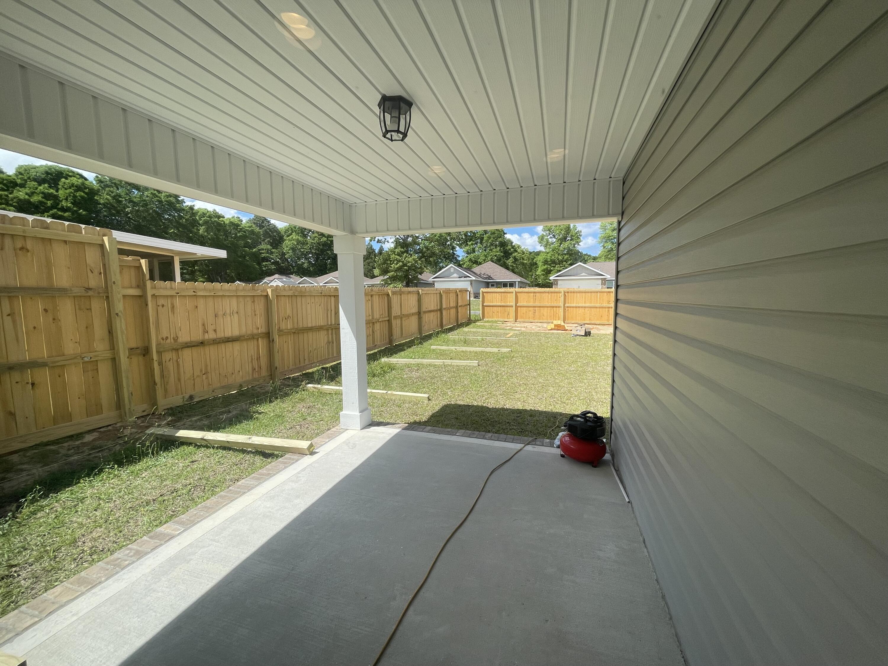 GARDEN CITY - Residential Lease