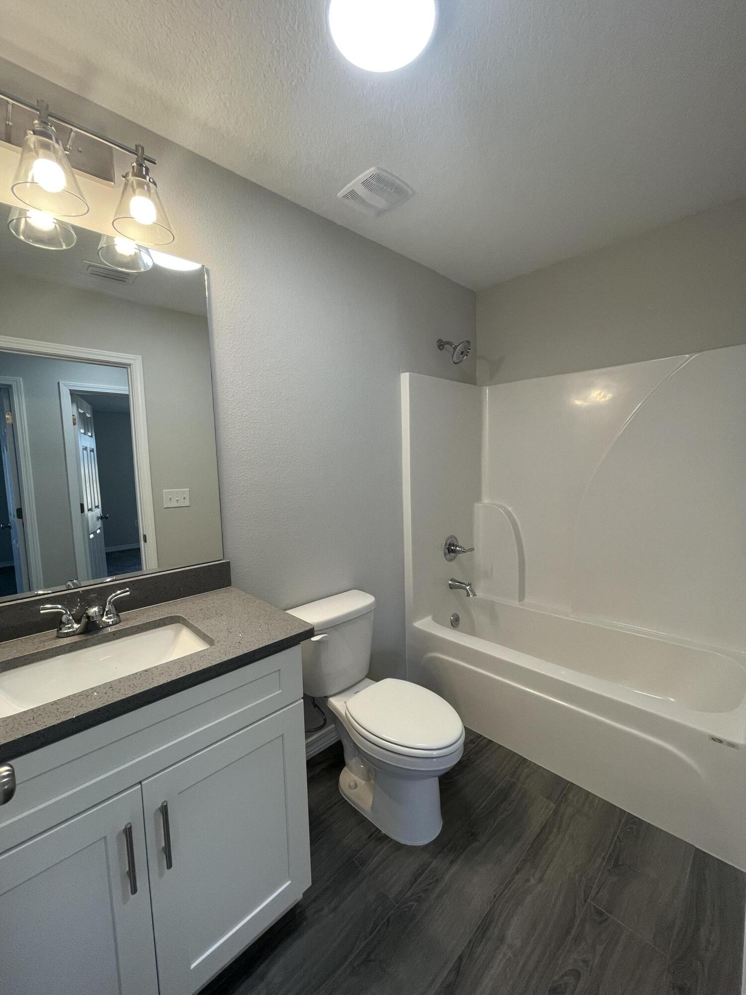 GARDEN CITY - Residential Lease