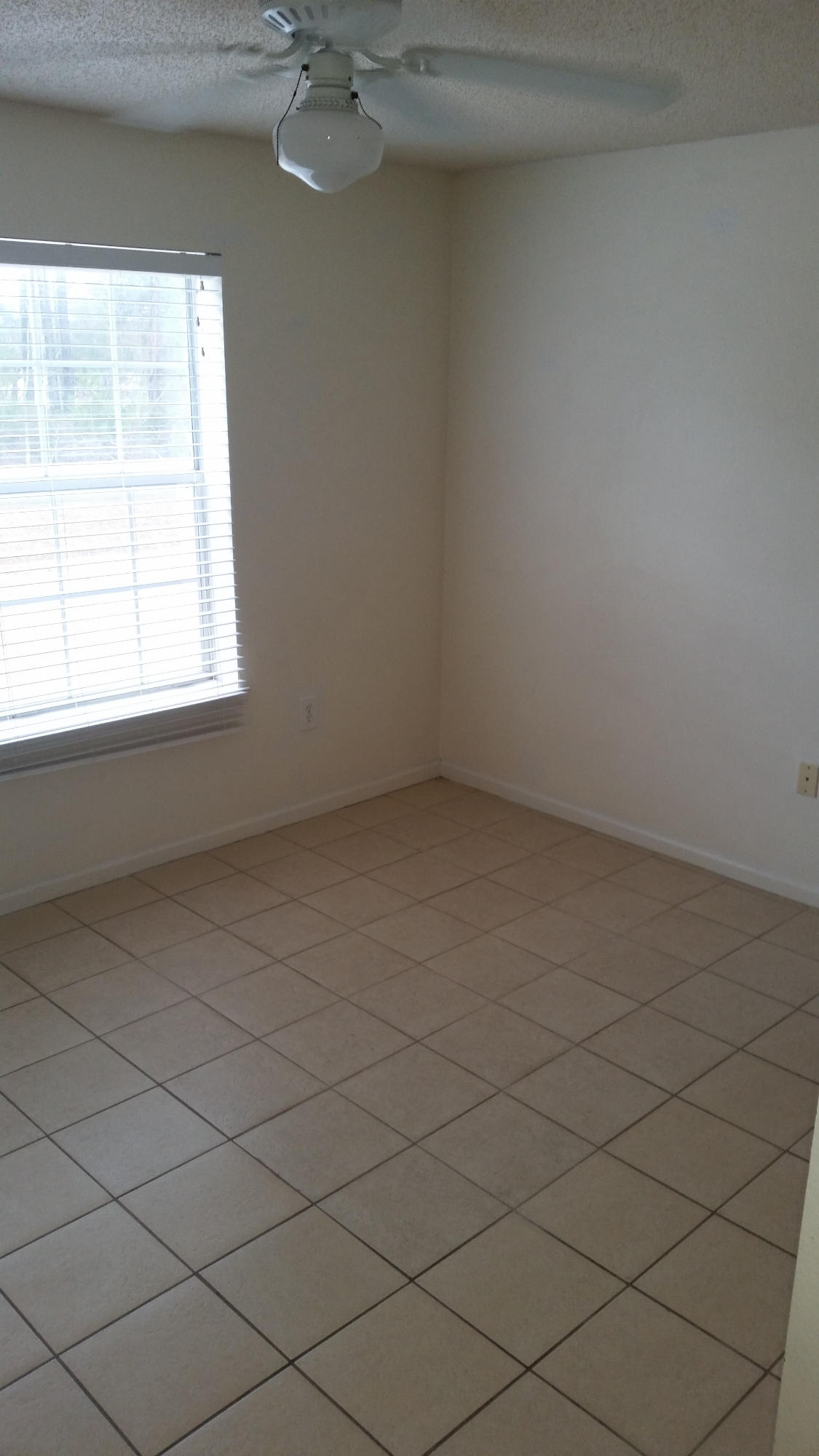 INDIAN LAKE - Residential Lease