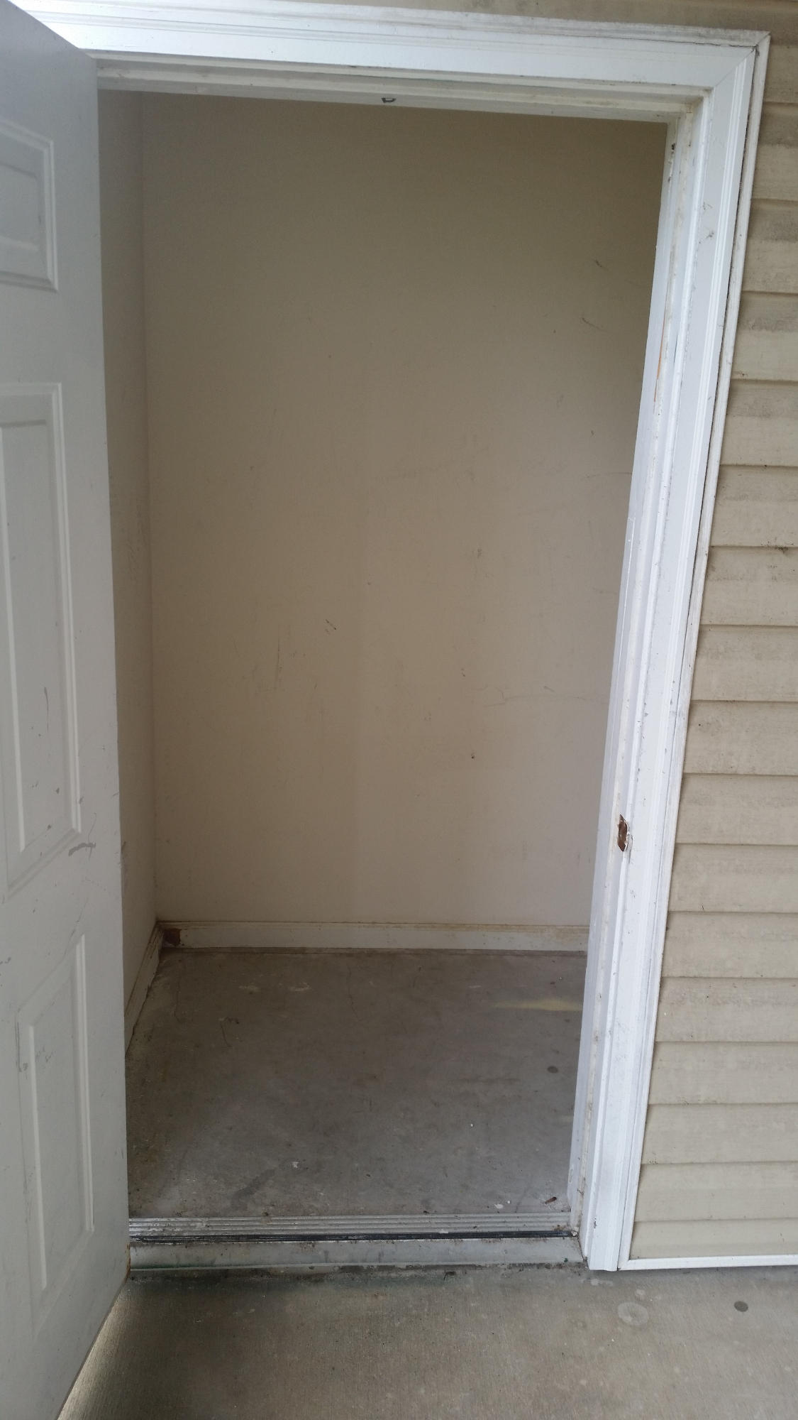 INDIAN LAKE - Residential Lease