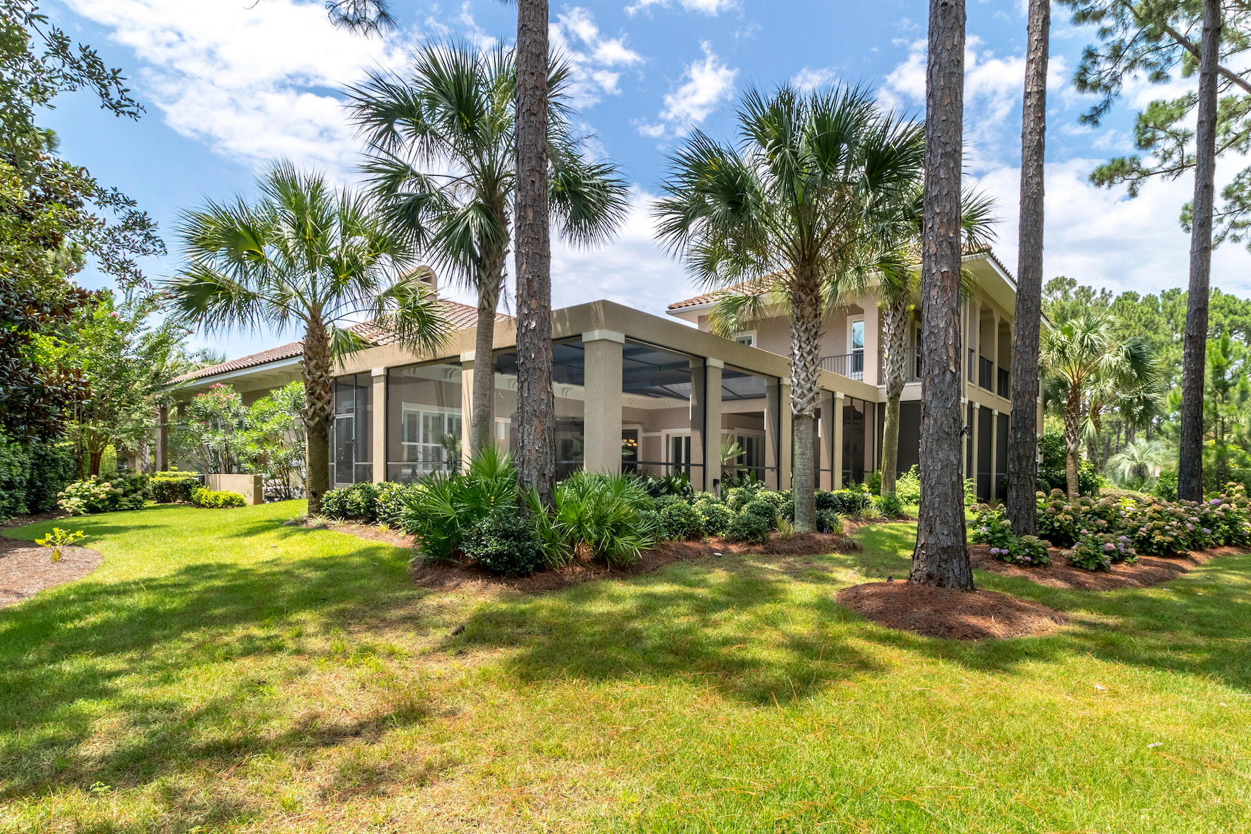 ISLAND GREEN - Residential