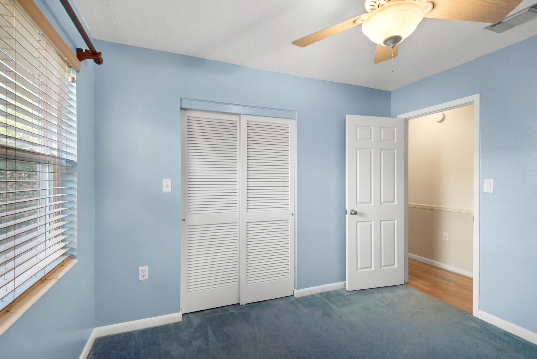 LAKE LORRAINE ESTATES - Residential Lease