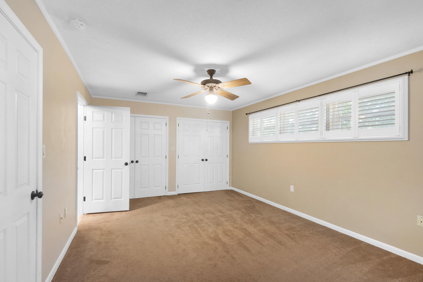 LAKE LORRAINE ESTATES - Residential Lease