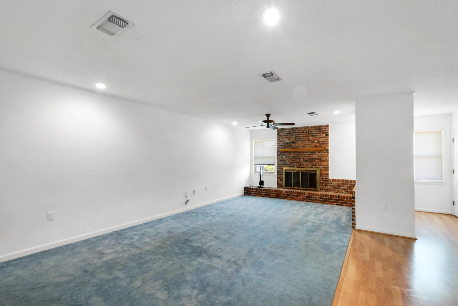 LAKE LORRAINE ESTATES - Residential Lease
