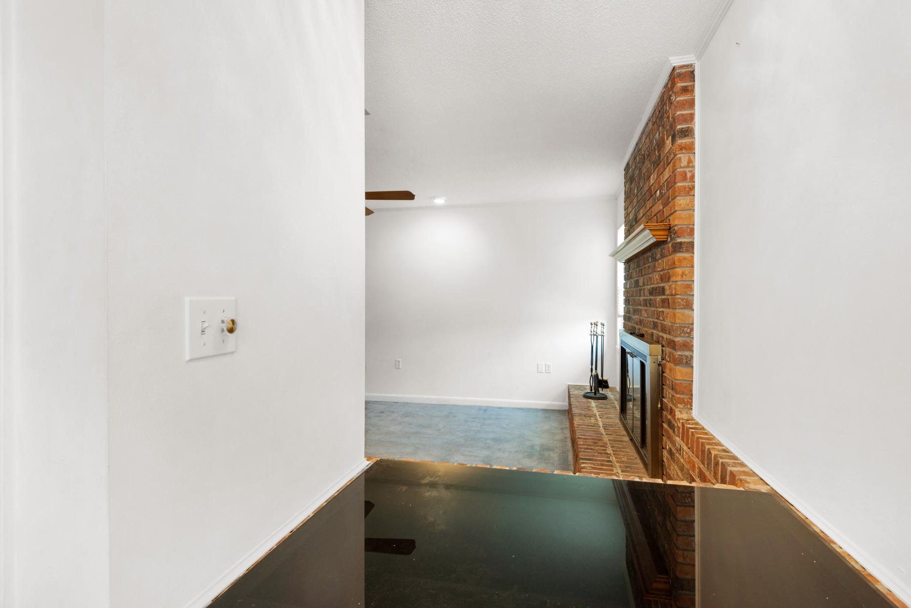 LAKE LORRAINE ESTATES - Residential Lease