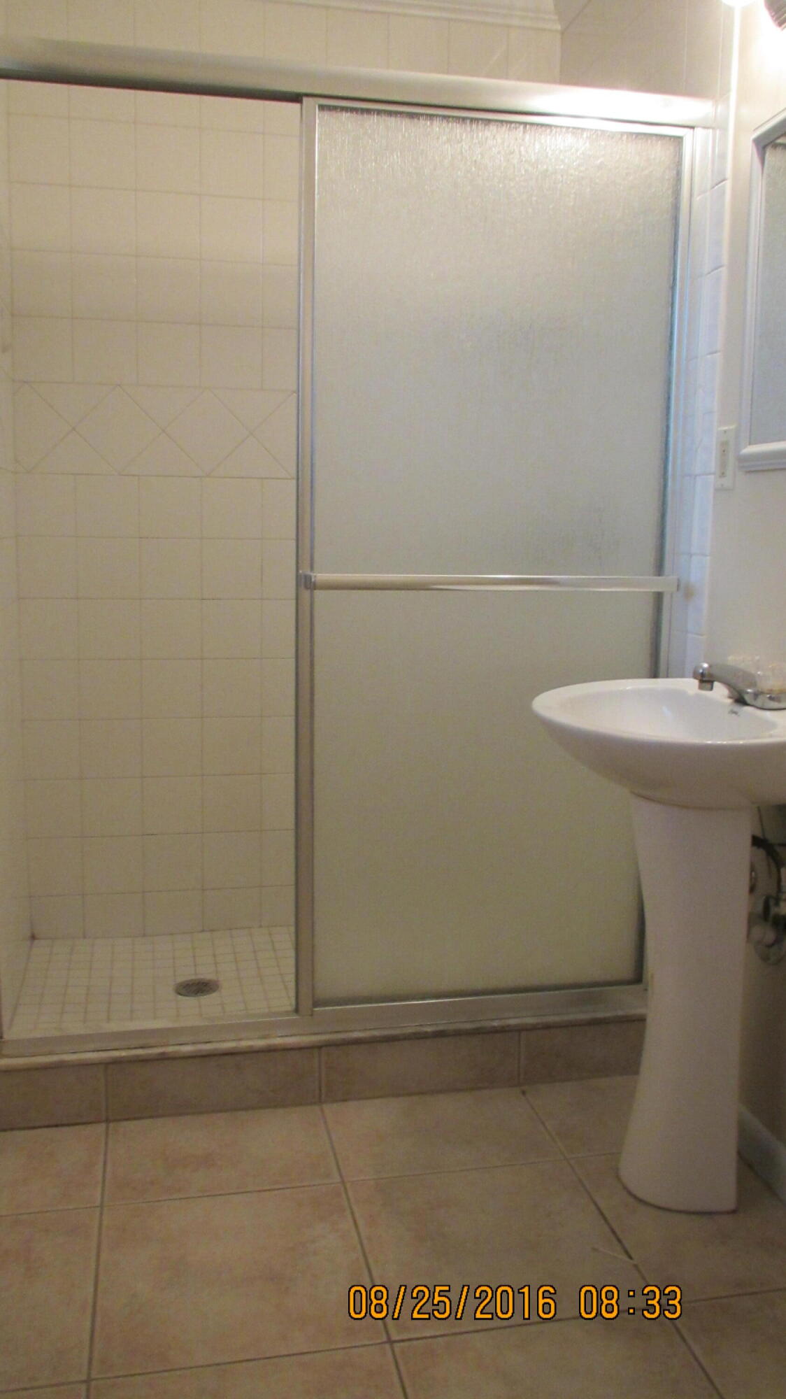 MIRAMAR ESTATES 4TH ADDN - Residential Lease