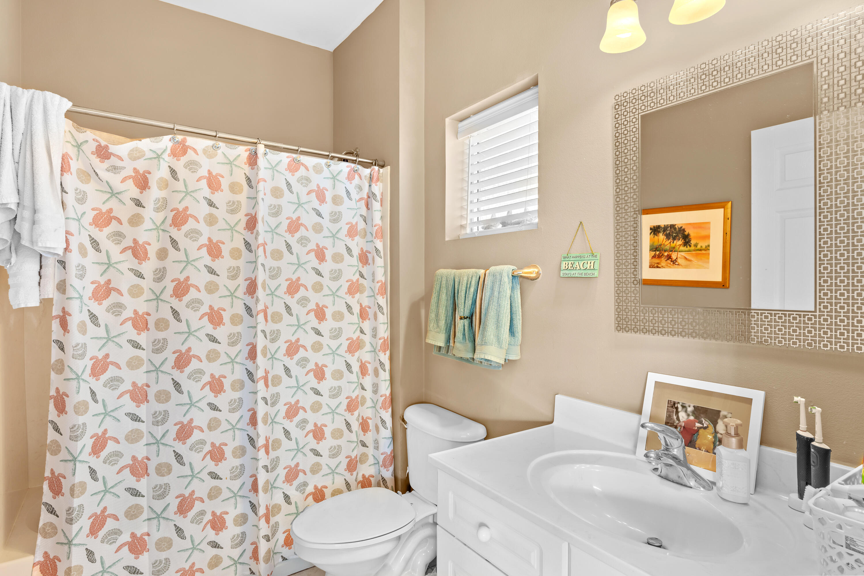 BEACH POINTE T/H - Residential